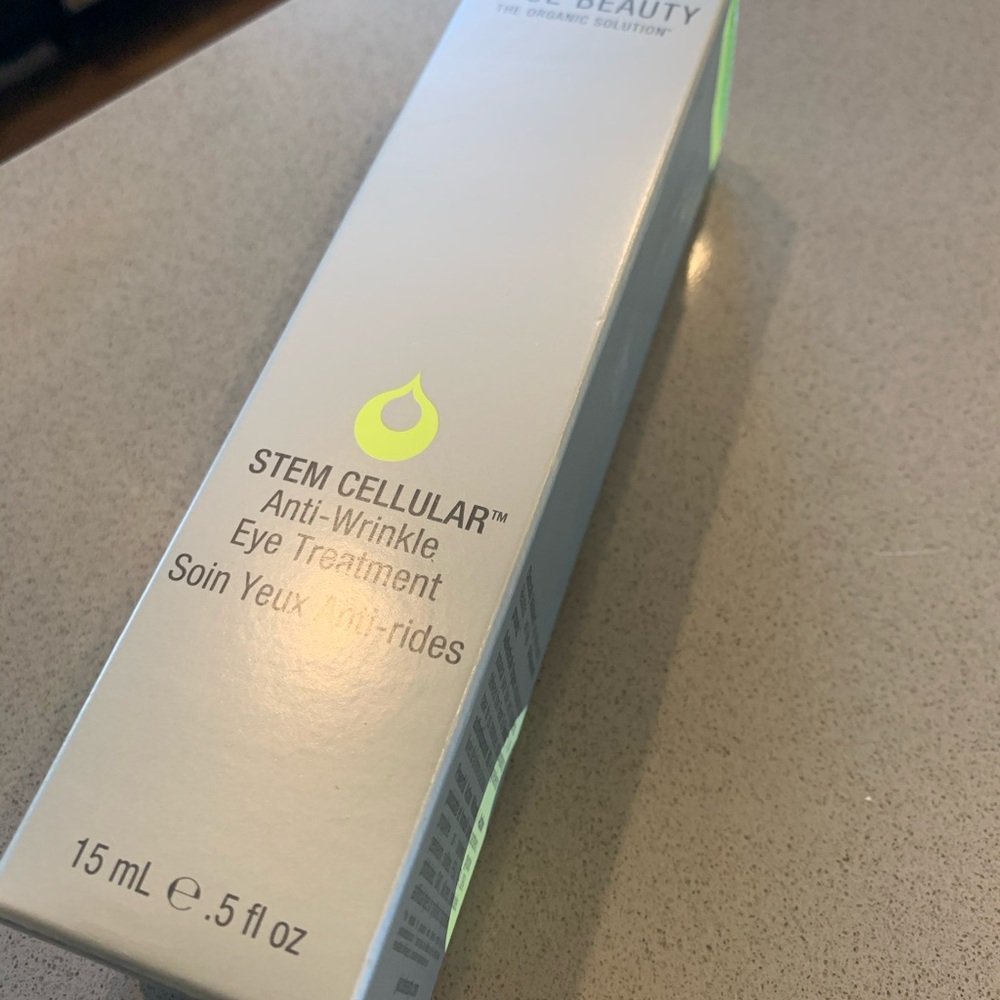 Juice Beauty the organic solution.